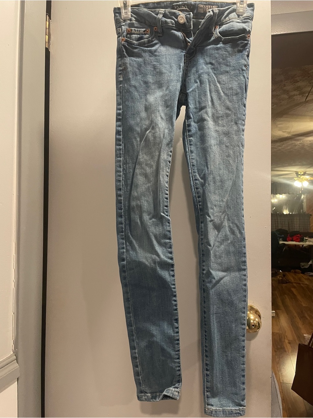 Aeropostale Light Blue Skinny Jeans - Slim Fit size 00R